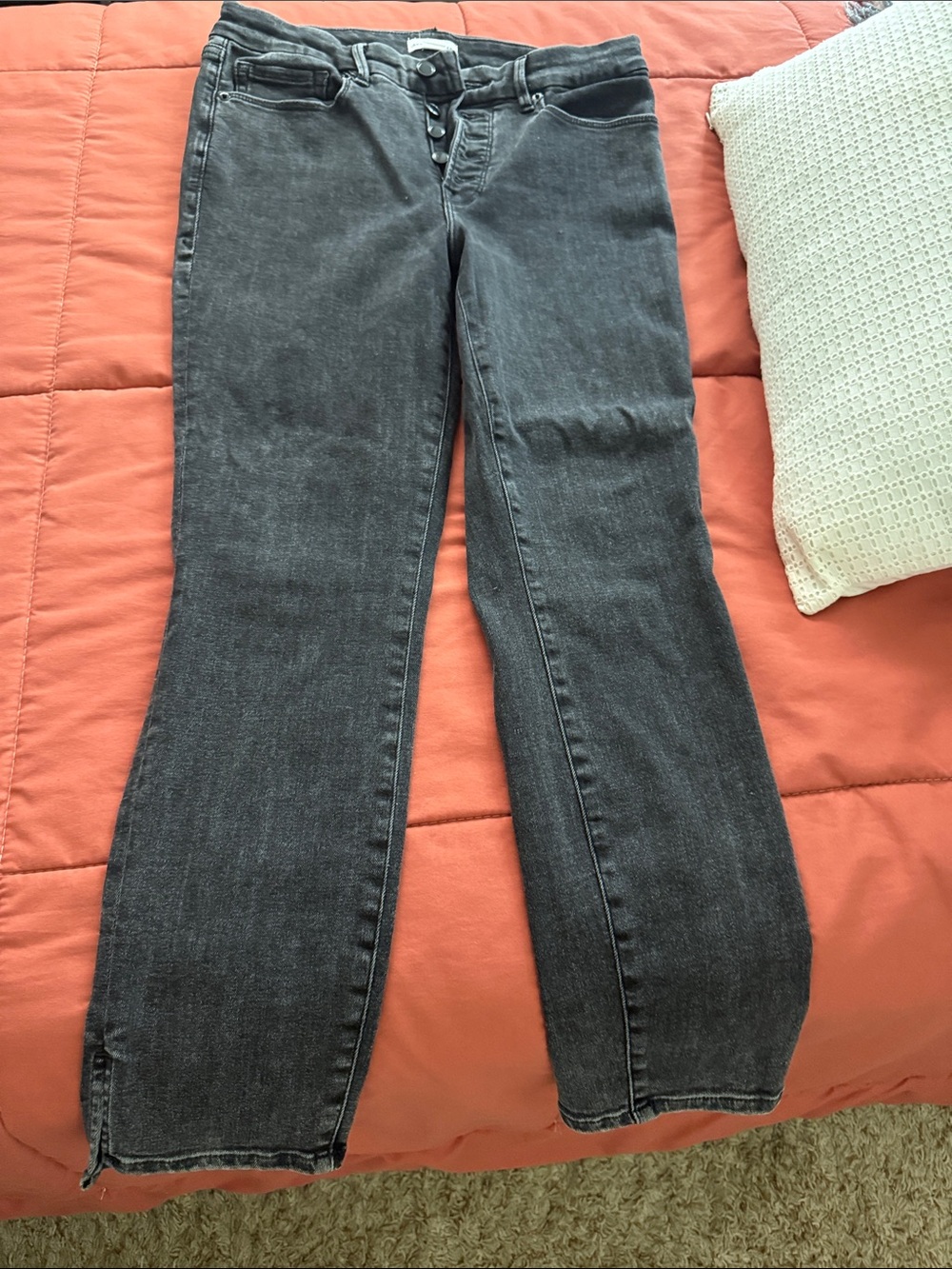 Good American Straight-Leg Jeans in Washed Black